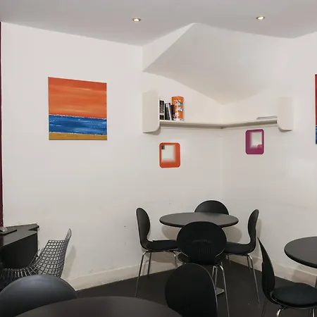 Hostel West End