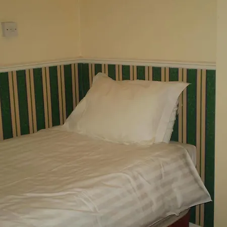 The Guards Otel 3*