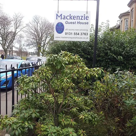 Pensión Mackenzie 3*