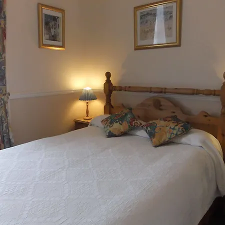 Ashdene House 4*