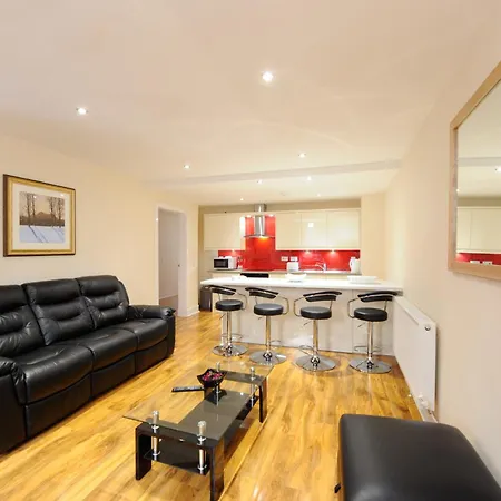 Edinburgh City Suites Апарт-отель
