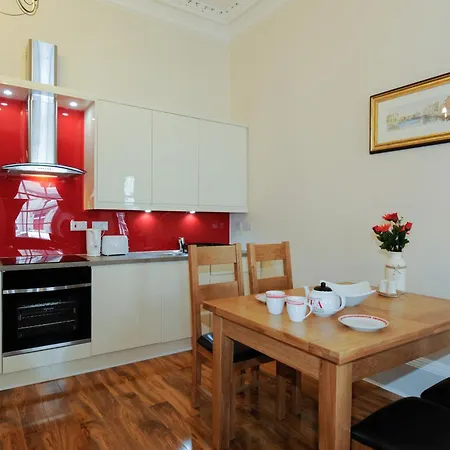 Edinburgh City Suites Ξενοδοχείο με διαμερίσματα Εδιμβούργο