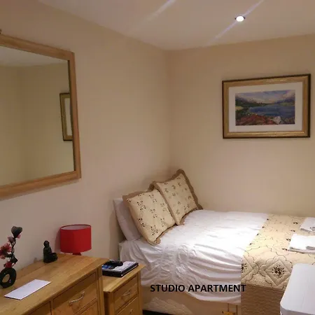 Edinburgh City Suites Aparthotel