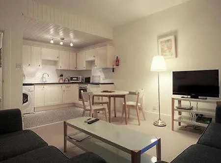 Destiny Scotland - Rose Street * Édimbourg