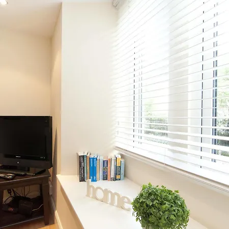 Church شقة إدنبرة