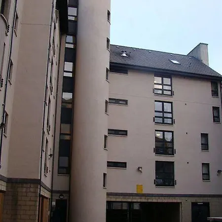 Apartamento Euro Halls *
