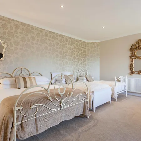 Kellerstain Stables Bed & Breakfast 4*