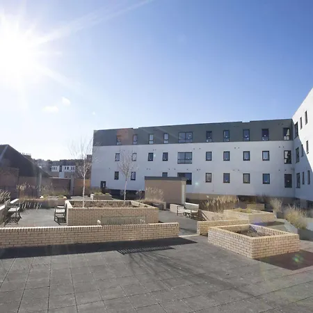 Beaverbank Place - Campus Hotel