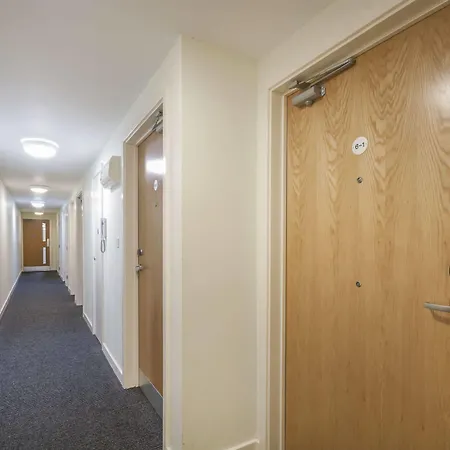 Beaverbank Place - Campus Hotel