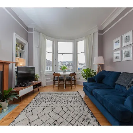 Spacious Stylish 2br Flat For 4 In Leith Walk * Edinburgh