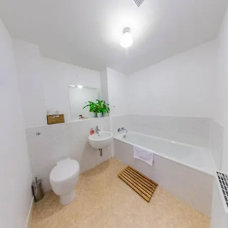 2 Bedroon With Balcony And Seaviews Appartement