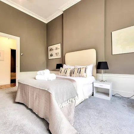 Luxury Ground Floor * Edinburgh