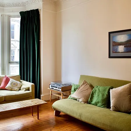 2 Bedroom Flat In Bruntsfield 公寓