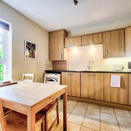Apartment Spacious Next Water Of Leith Edinburgh