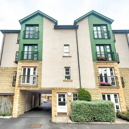 Apartment Spacious Next Water Of Leith