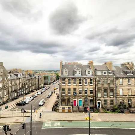 Διαμέρισμα Altido Spacious & Elegant Apt By St Andrew Square W View