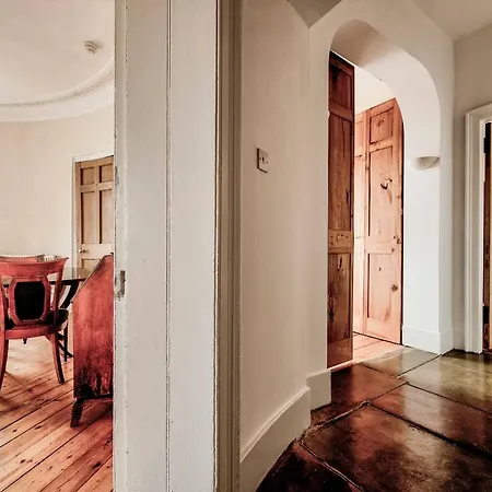 Διαμέρισμα Altido Spacious & Elegant Apt By St Andrew Square W View