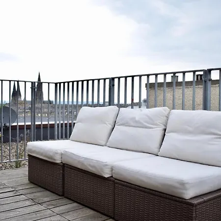 2 Bedroom Penthouse With Balcony And Castle Views * אדינבורו
