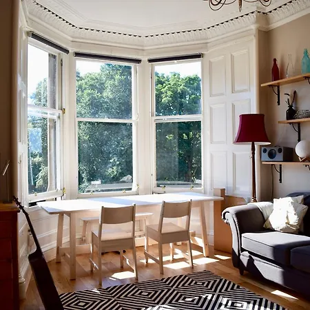Daire 2 Bedroom Traditional Flat