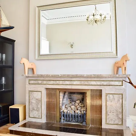 Daire 2 Bedroom Traditional Flat