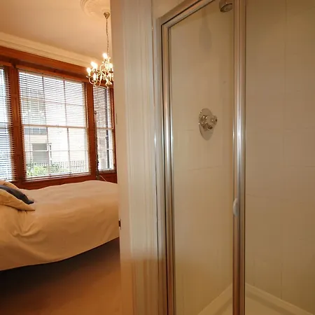 Flats Company - Queen Street - Centre Apartment Edinburgh