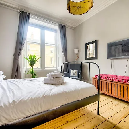 Altido Super Stylish 2bed Stockbridge Apt Edinburgh
