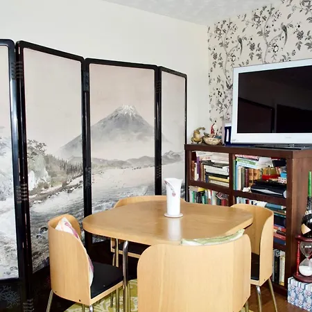 Lovely 1 Bedroom Flat In Stockbridge *