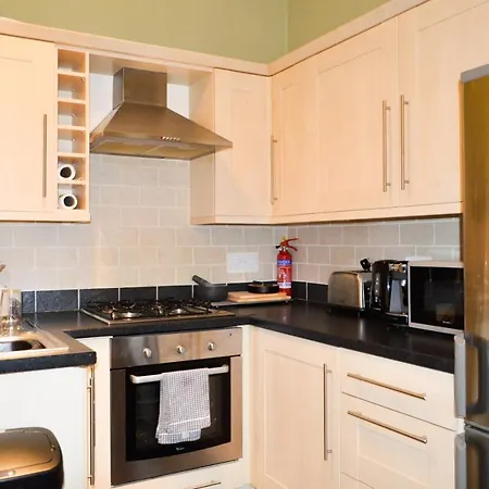 公寓 Colourful 1 Bedroom Near Centre