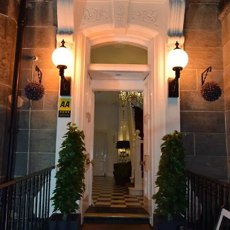 Edinburgh37 4*