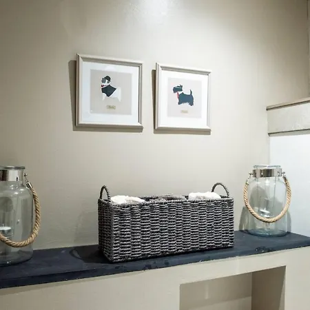 Altido Stunning And Modern 3bedroom Mews House With Parking