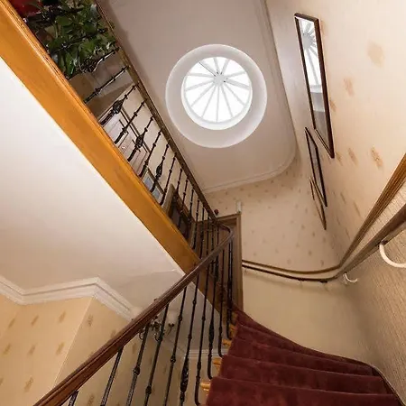 Sherwood Гостевой дом 4*