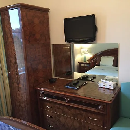 Allison House 16