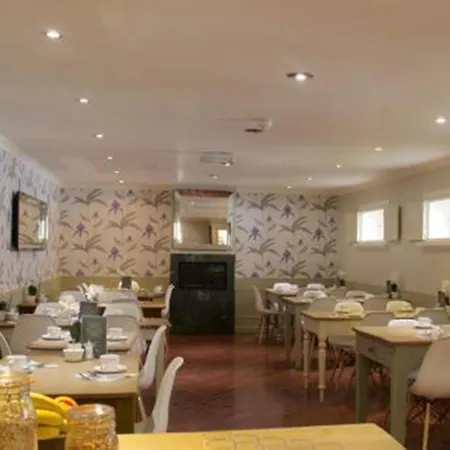 Grove House 3* Edinburgh