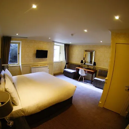 Grove House Hotel