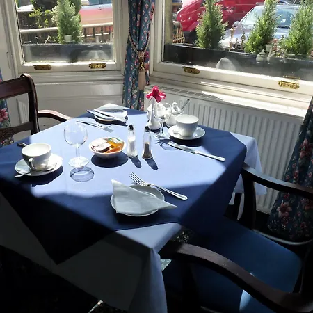 Гостевой дом Alba Hills 3*