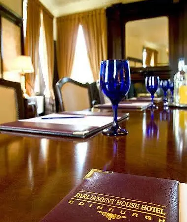 The Parliament House 3*