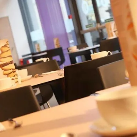 Novotel Centre Hotel