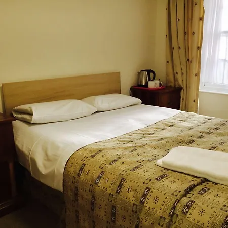 Merith House Hotell 3*