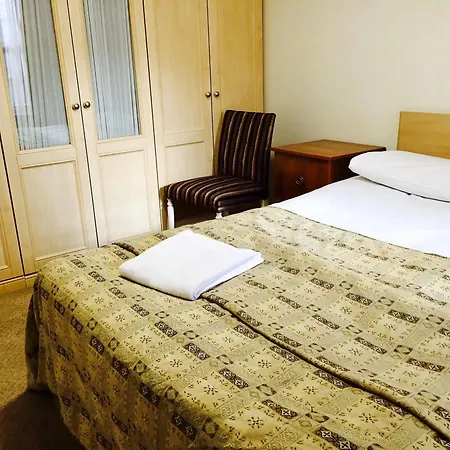 Merith House Hotell 3*