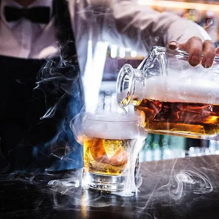 马尔马逊爱丁堡酒店 4*