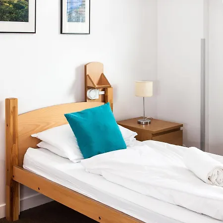 Edinburgh Central Accommodation Hostel *