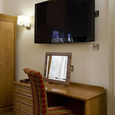 Royal Ettrick Hotel 3*