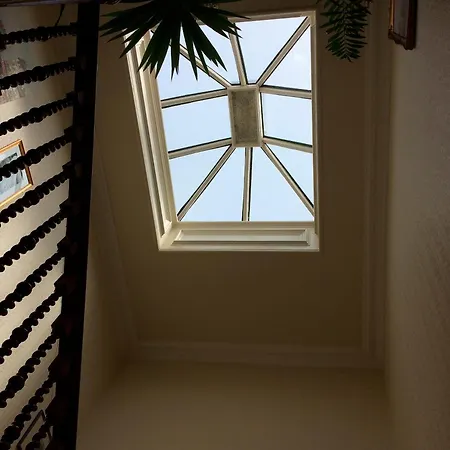 Albyn Townhouse בית הארחה אדינבורו