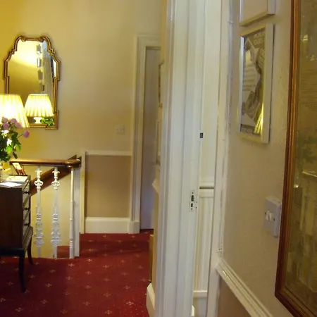 Sonas Guest house Edinburgh