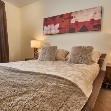 Pearl - Haymarket * Edimburgo