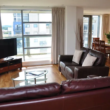 Ocean Serviced Aparthotel 4*