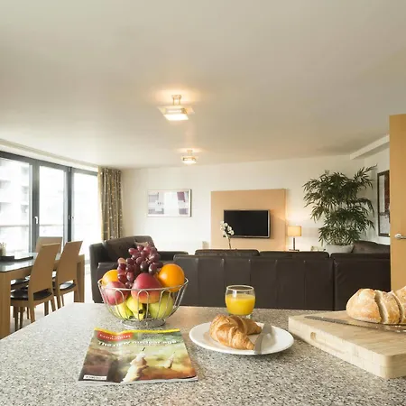 Fountain Court - Eq2 Apartahotel