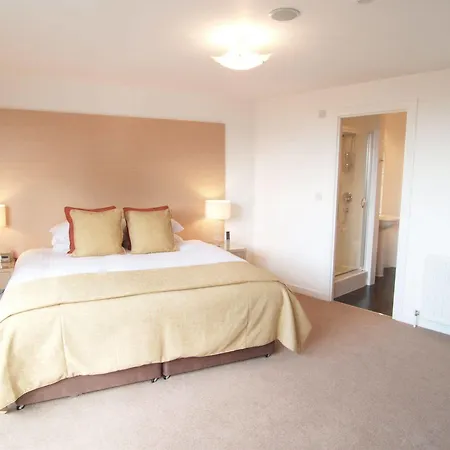 Apartahotel Fountain Court - Eq2