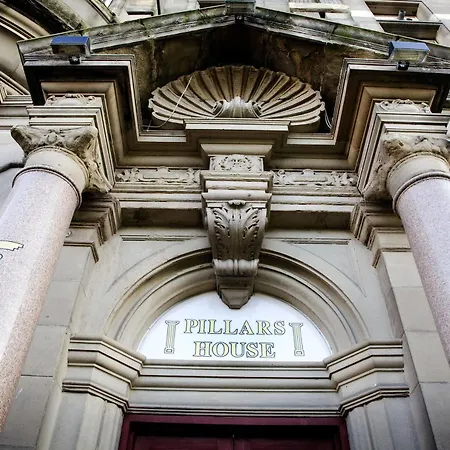 Pillars House