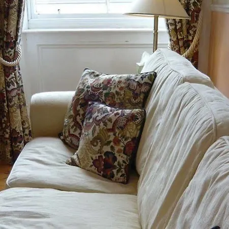 Hotel Royal Mile 4*